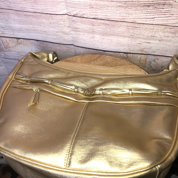 Beautiful Gold Crossbody/ Shoulder Purse‎ - Picture 5 of 8